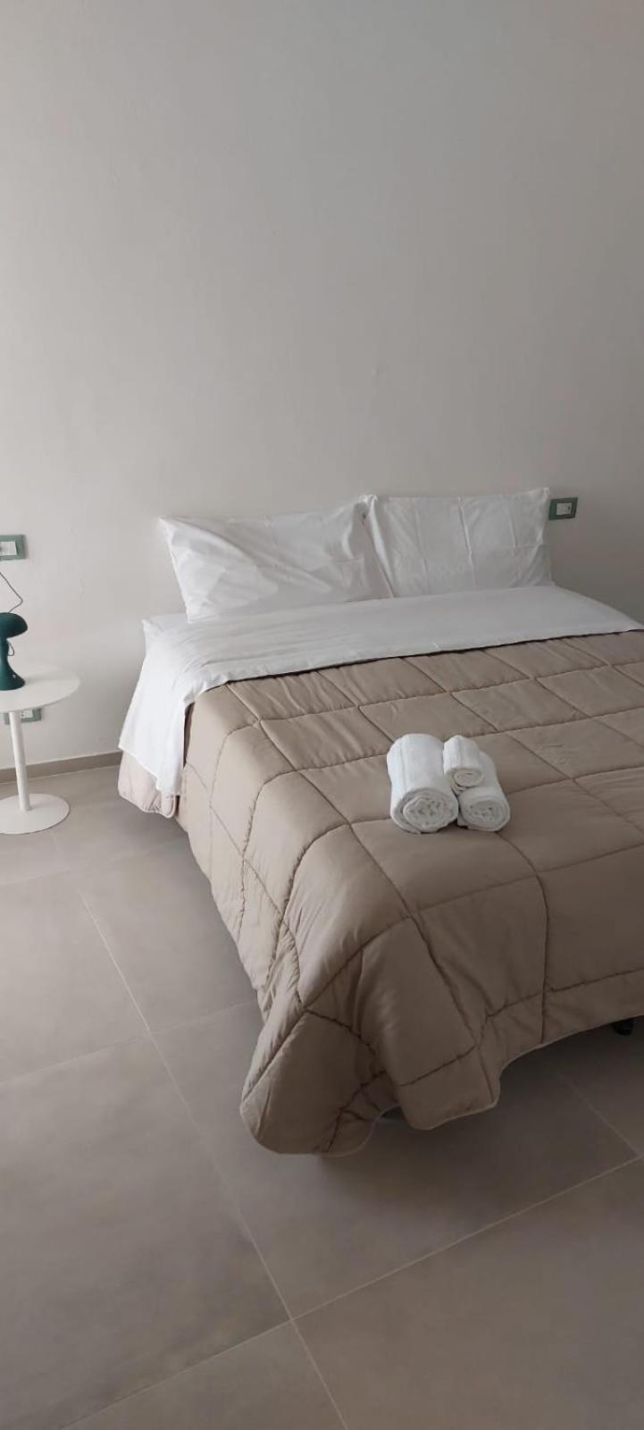 Dimora Lavinia Casa Vacanze Centro Storico 奥斯图尼 外观 照片
