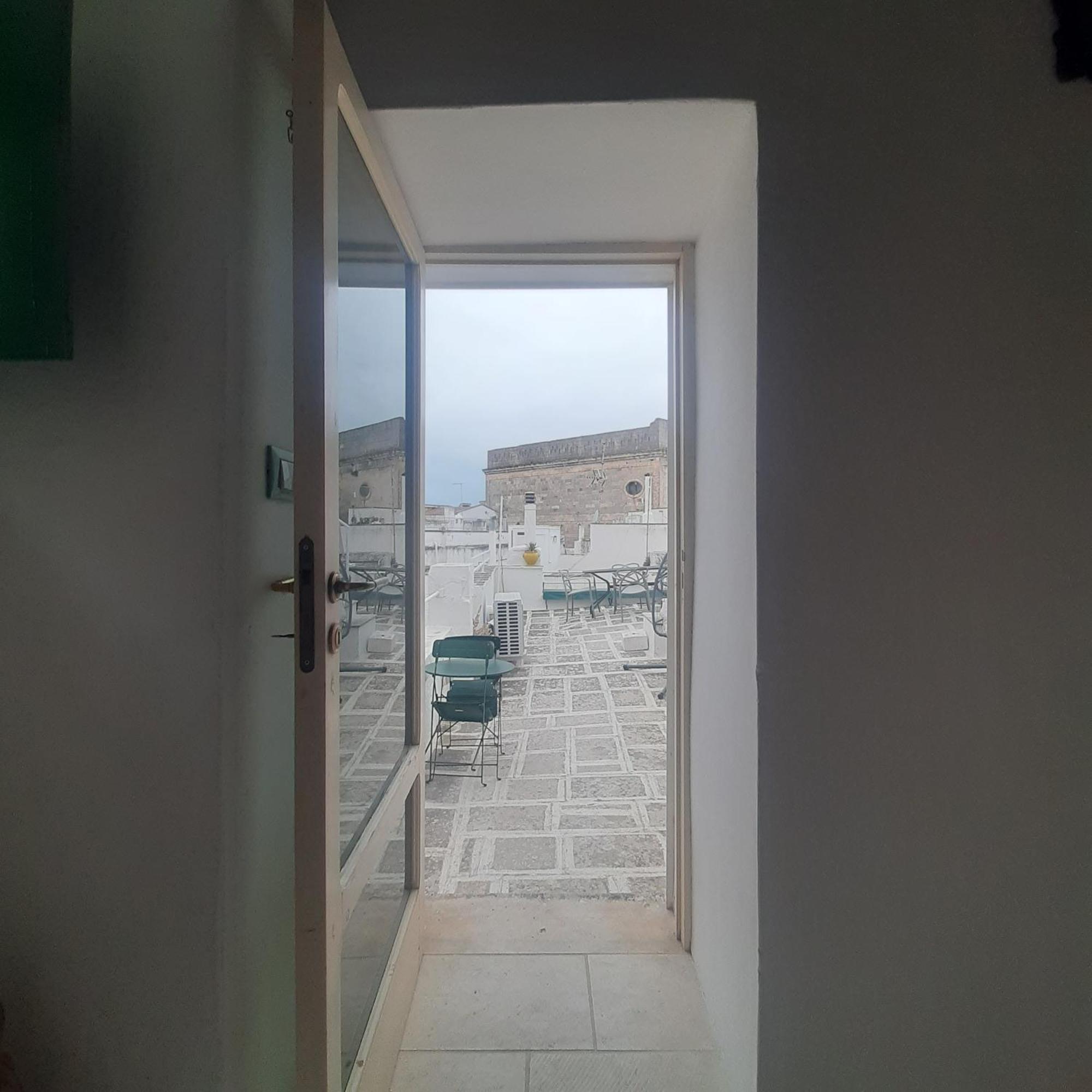 Dimora Lavinia Casa Vacanze Centro Storico 奥斯图尼 外观 照片